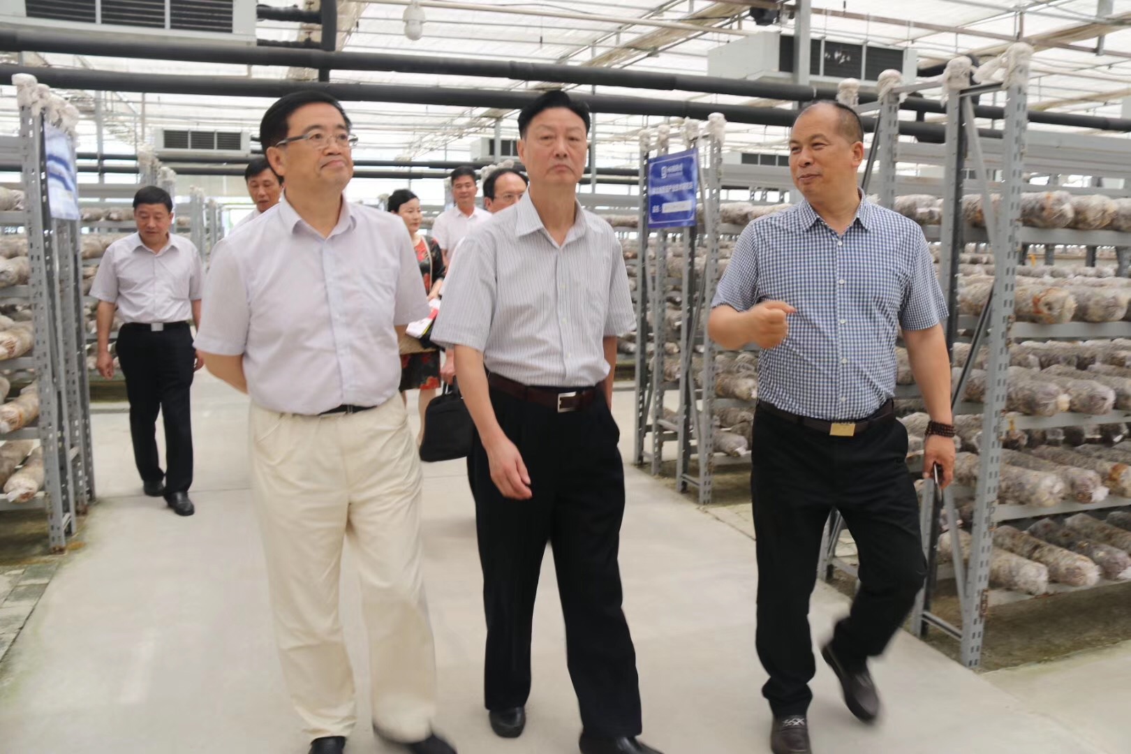 湖北省扶貧開發協會常務副會長黃波蒞臨裕國調研指導